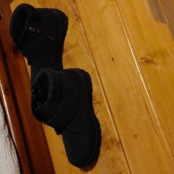 Wanderlust Women's Black ankle boot size 9 - Picture 7 of 8